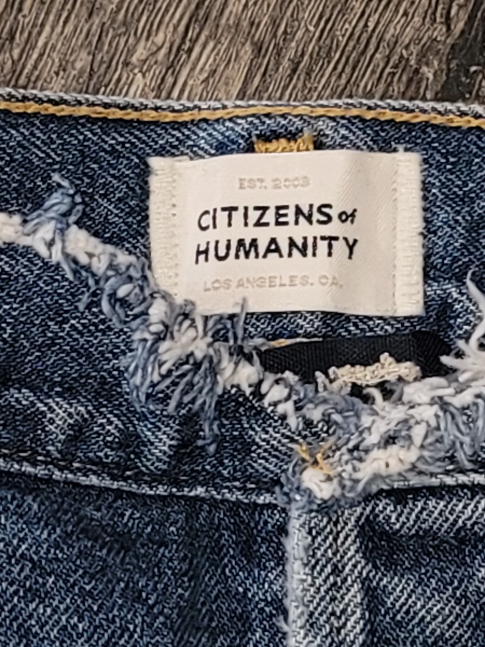 Citizens of Humanity Cropped Barrel Jeans - Picture 5 of 7